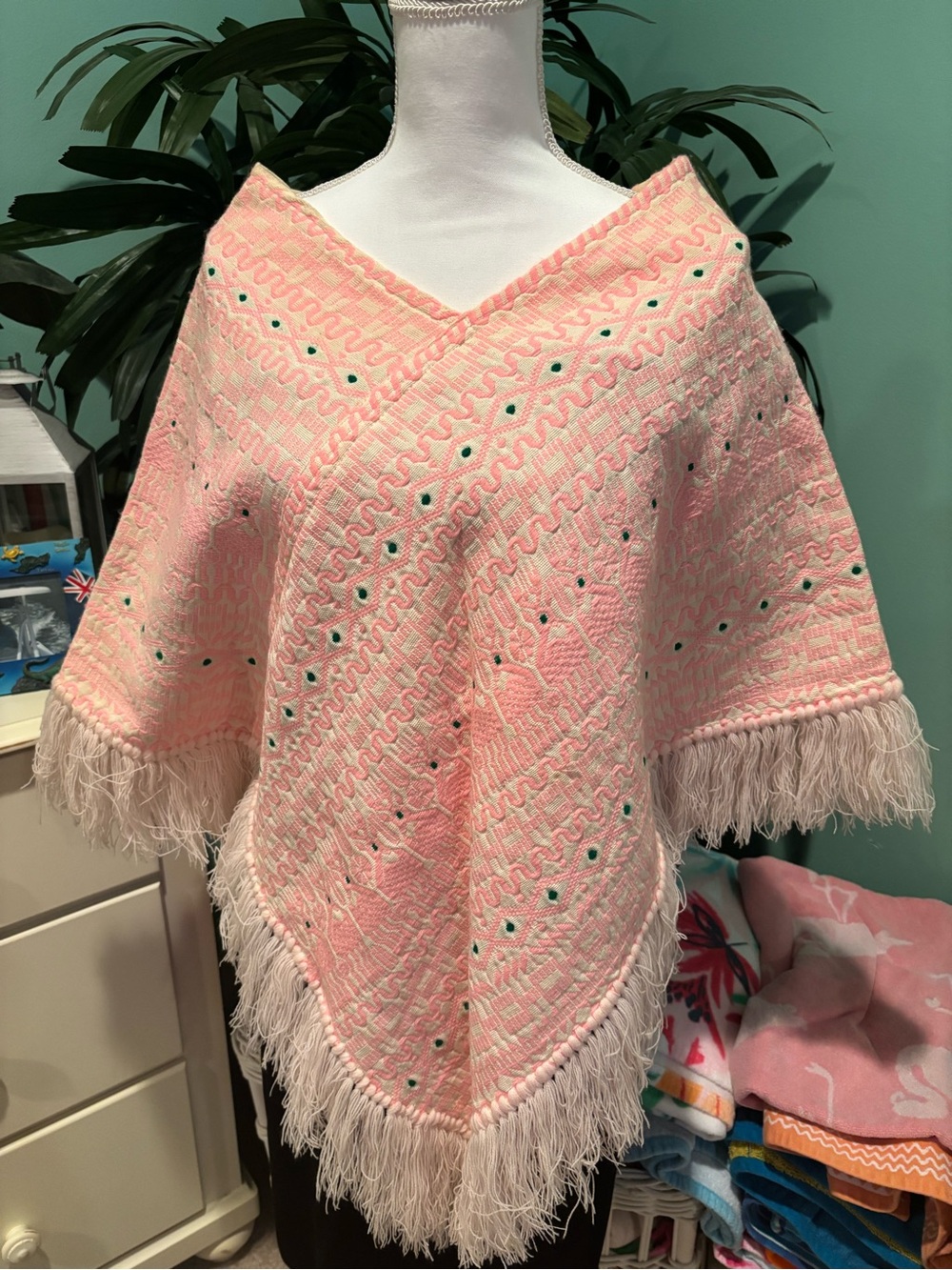 Vintage 70s Americana Knitting Mills Pink Woven Fringe Poncho Cape Boho OS